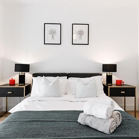 Khayat Homes - The Owelor - Two Bed Лондон Екстер'єр фото